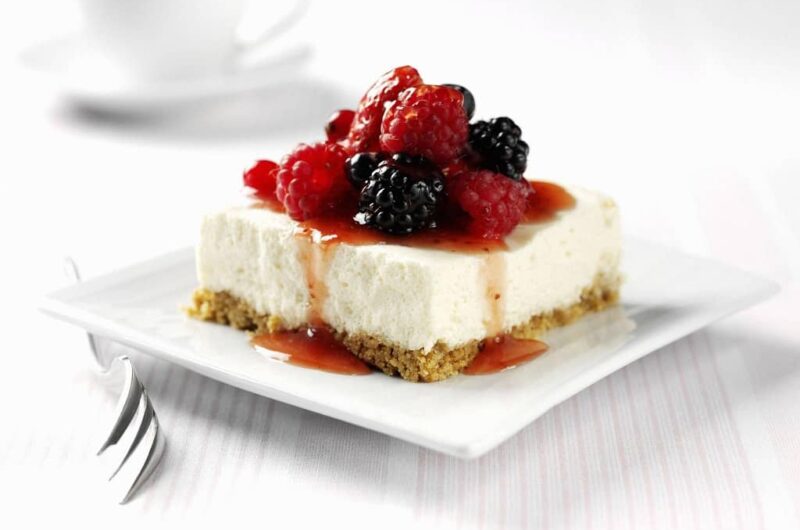 26 Easy Australian Desserts To Make at Home