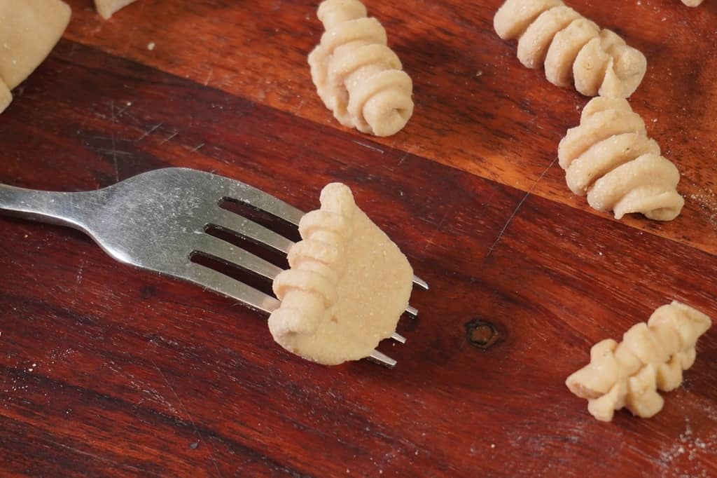 Shape the Noodles