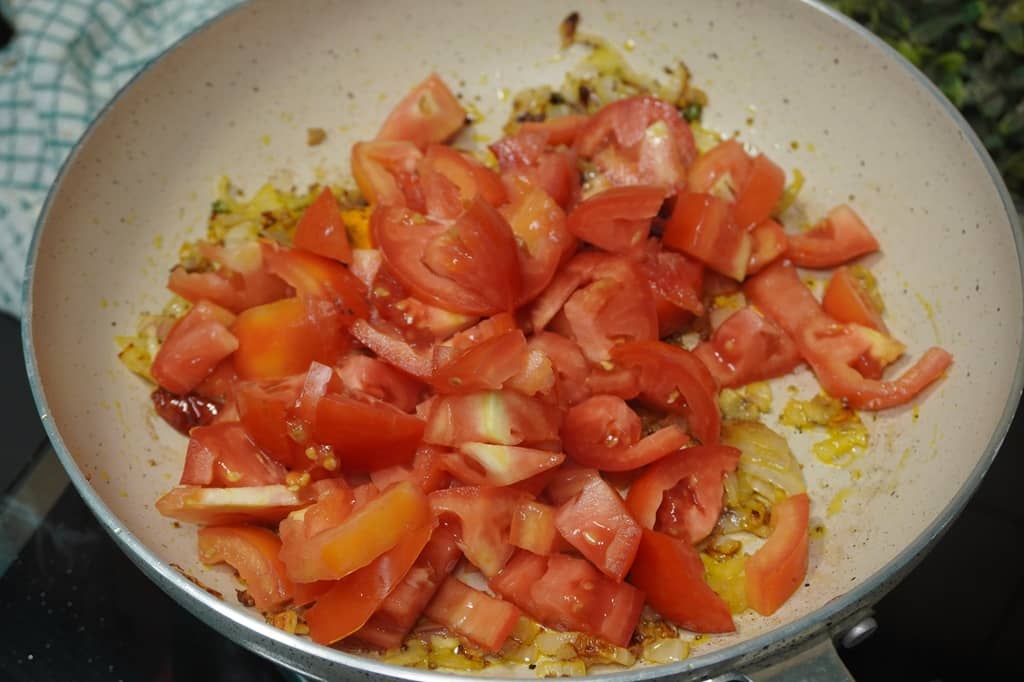Tomato Mash cooking indian flavor