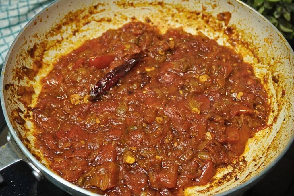 cooked tomato in pan