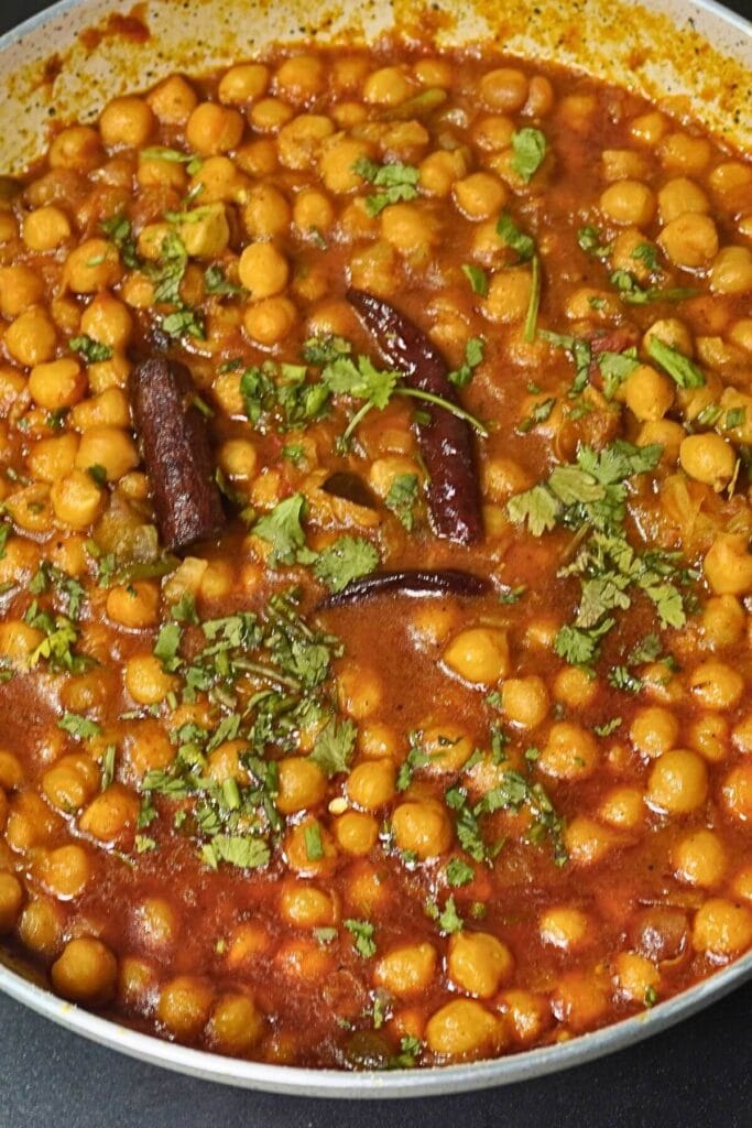 easy indian chickpea curry kabuli chana masala
