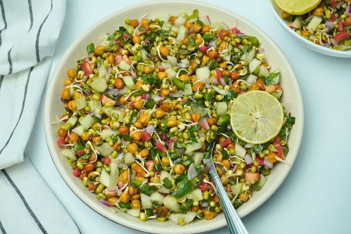 Fresh Sprouted Lentil Chickpea Salad