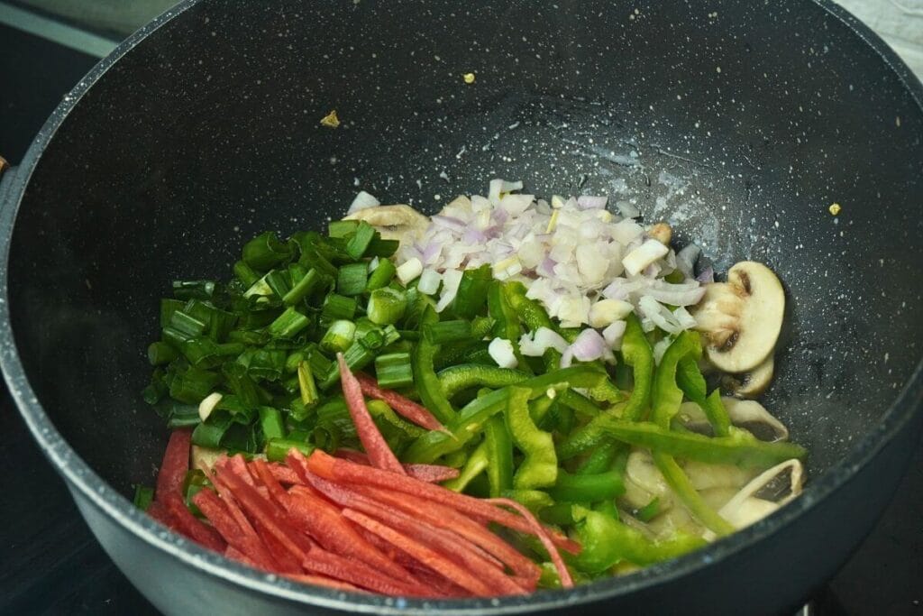 Fried rice with mushroom step 3