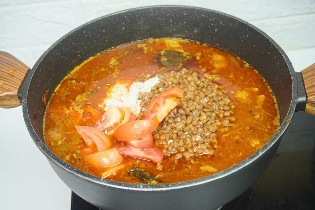 Lentil rice with beef cooking 4