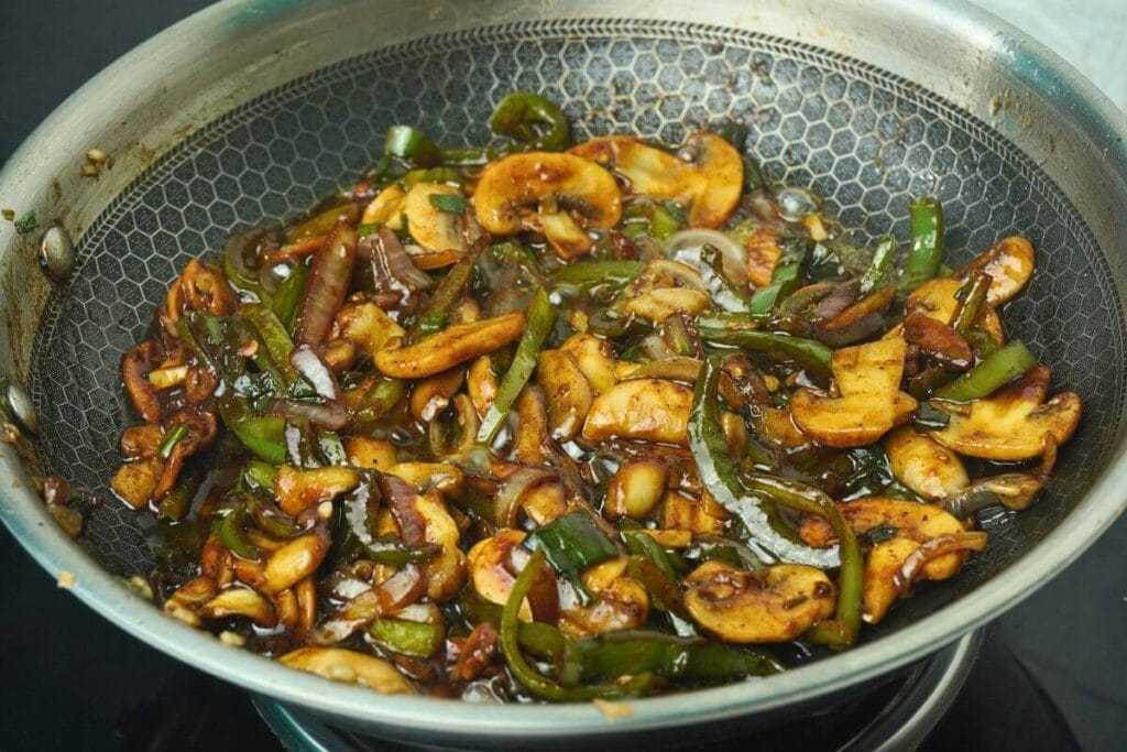 Mushroom Stir Fry With Soy Sauce step 5