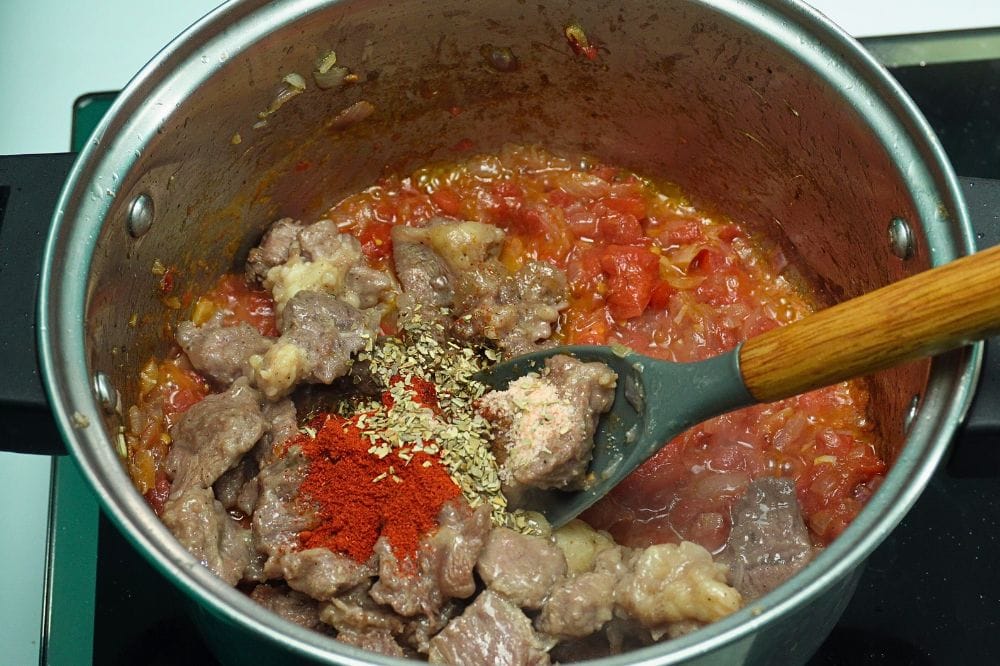 beef-stew-with-potatoes add all spices
