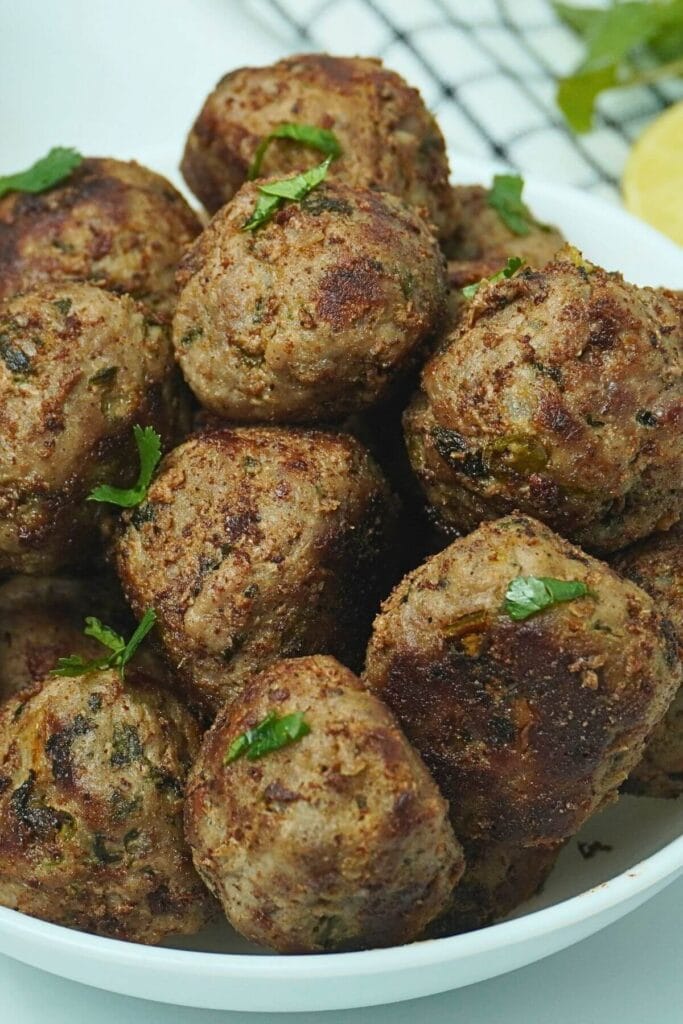 ground beed meatballs serving