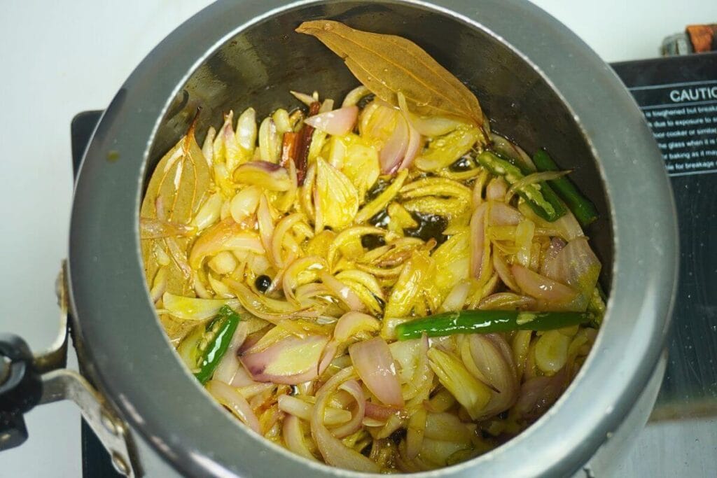onion in pressure cooker