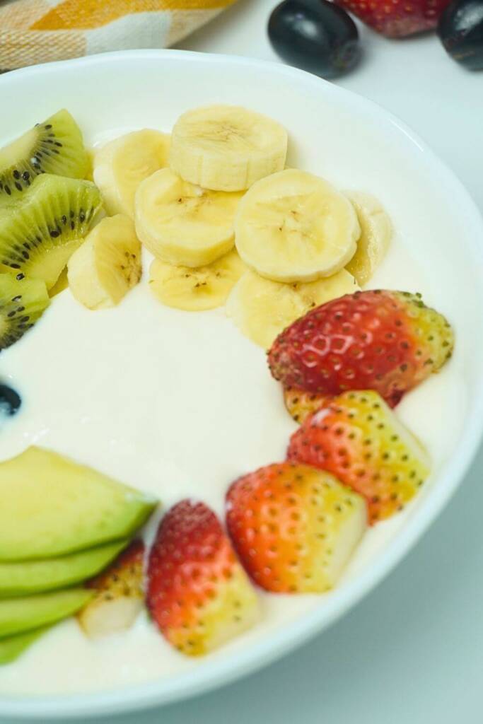 Serving Greek Yogurt With Fruits Bowls