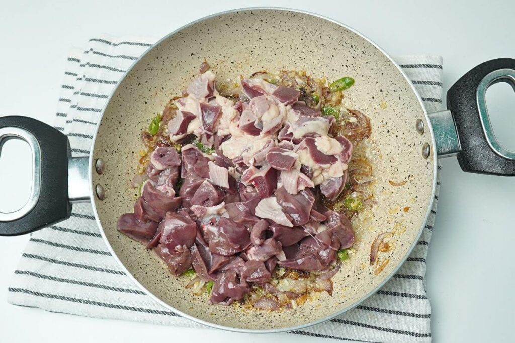 chicken liver and gizzard add liver and gizzard