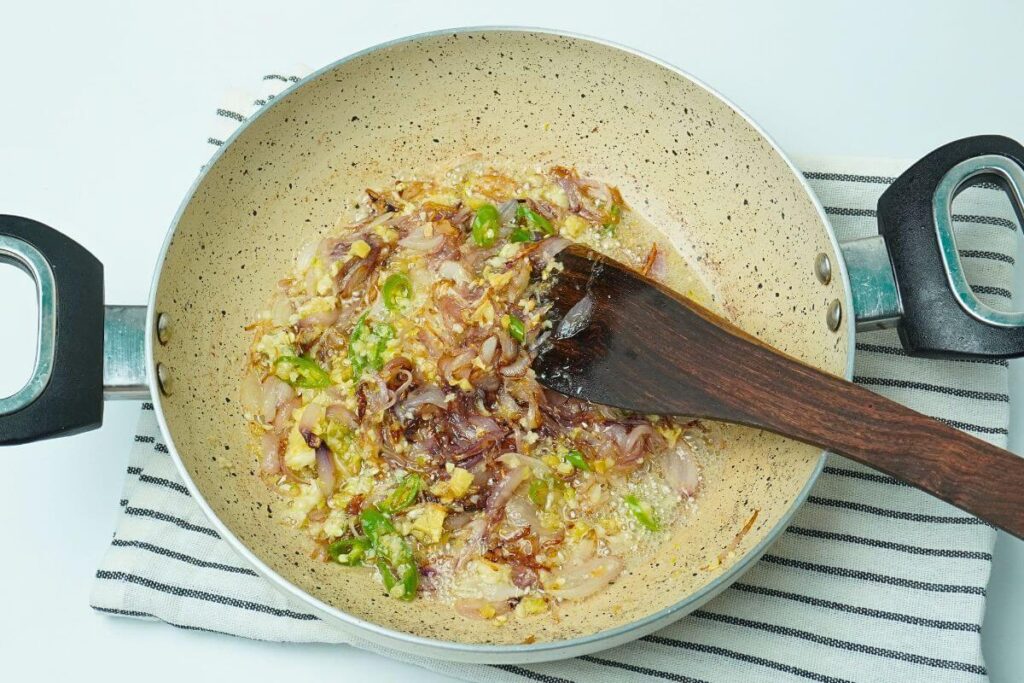 chicken liver and gizzard saute the onion