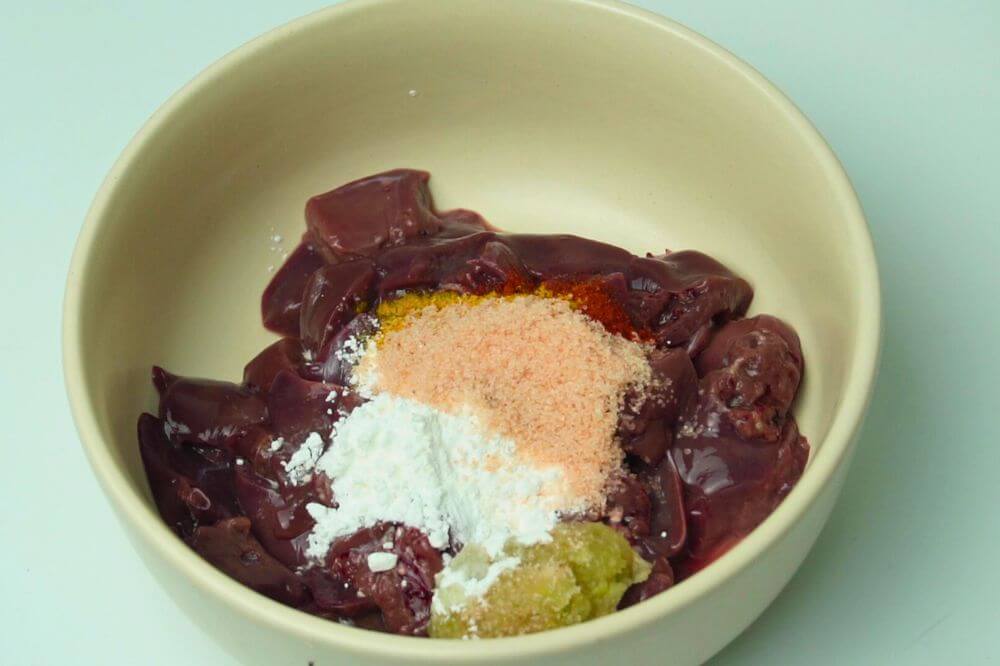 chicken liver fritters add spices