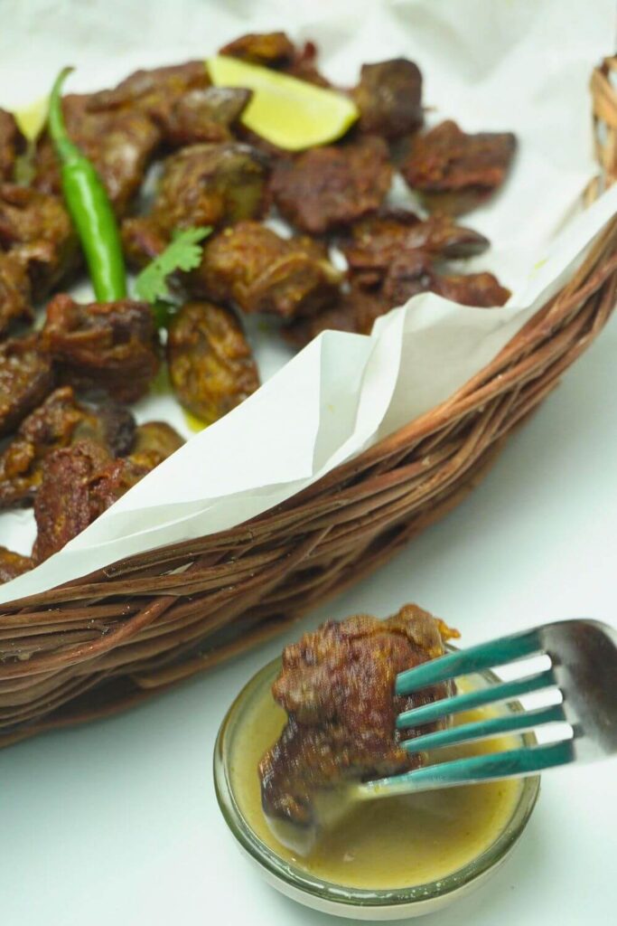 chicken liver fritters serving