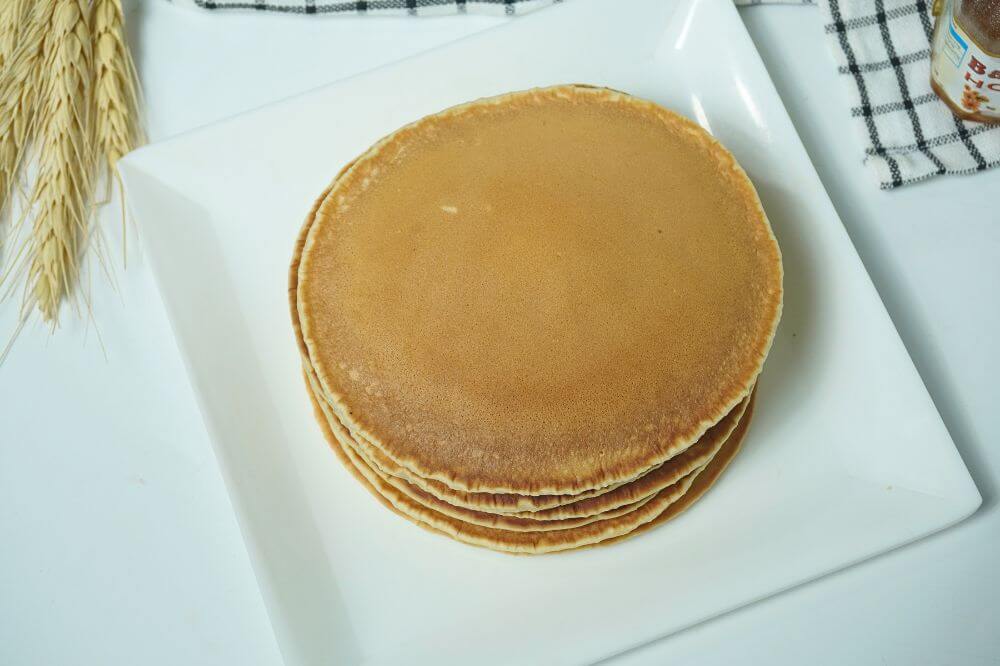 fluffy pancakes remove from pan