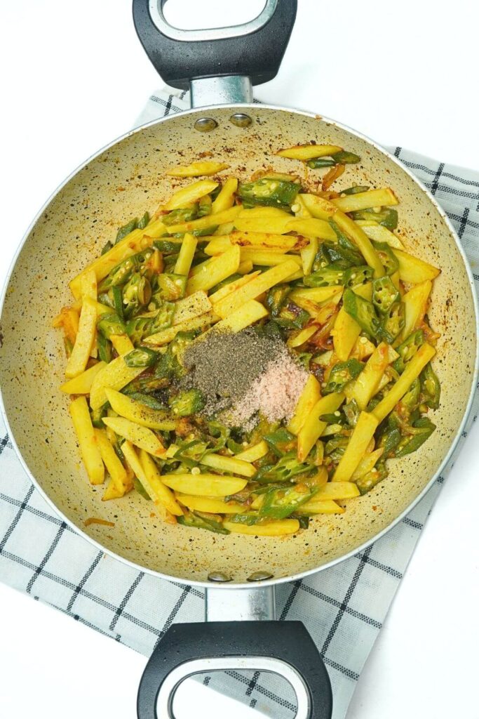 okra and potato stir fry add salt and pepper as a seasoning