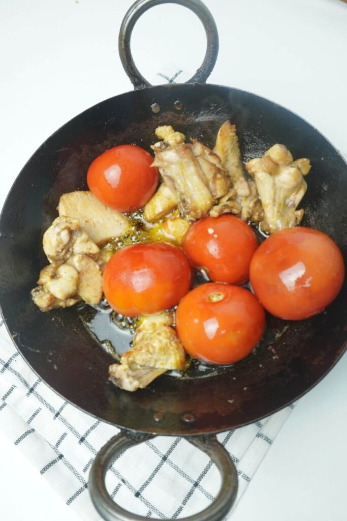 peshawari chicken karahi add tomato