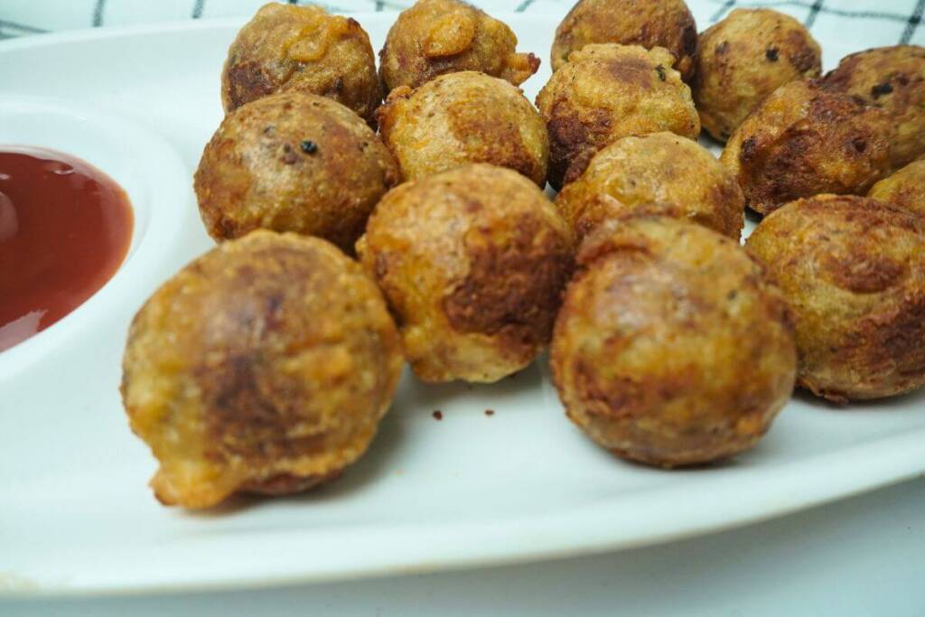 fried banana balls last step and finis