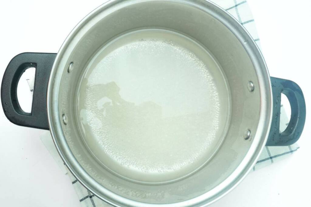 sweet vermicelli pudding kimami sewai boiling water and suger