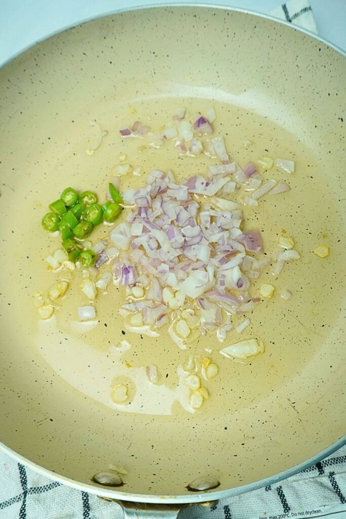 macaroni recipe add onion green chilli