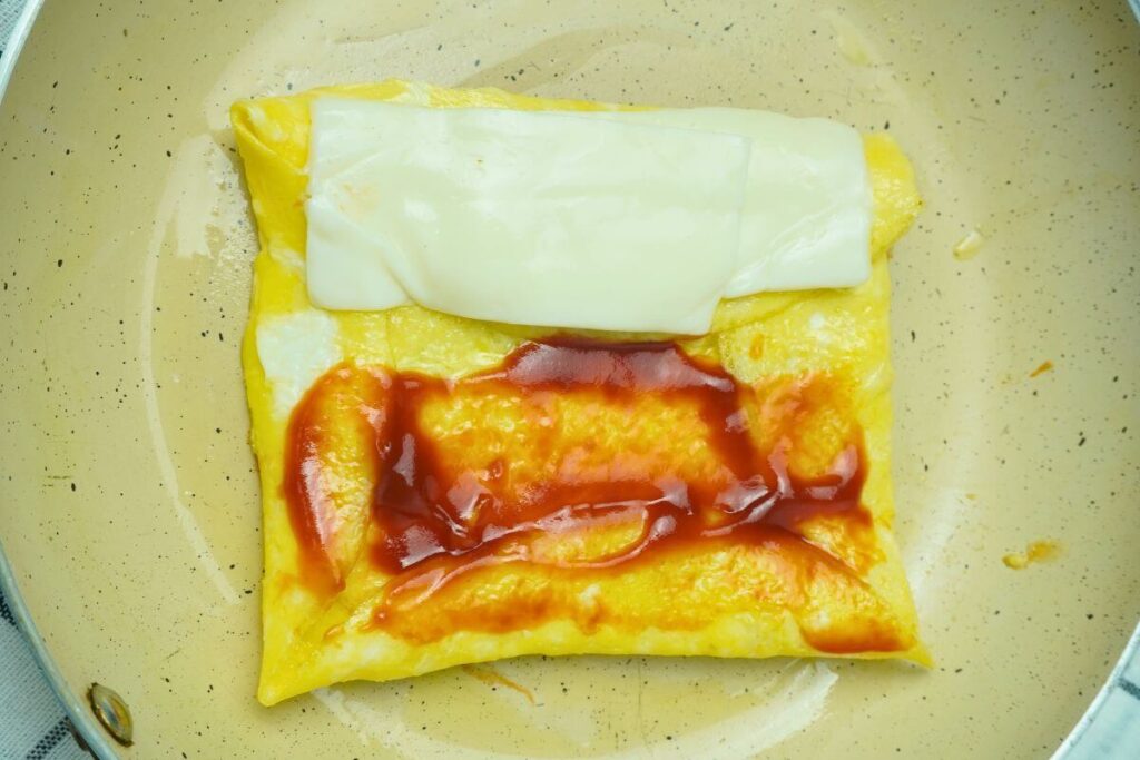 one pan bread toast recipe add chesse and sauce