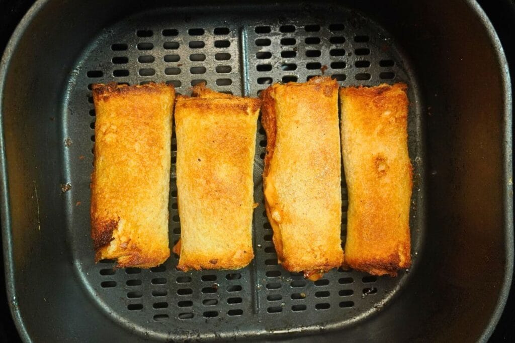 air fryer cheesy bread roll cooked