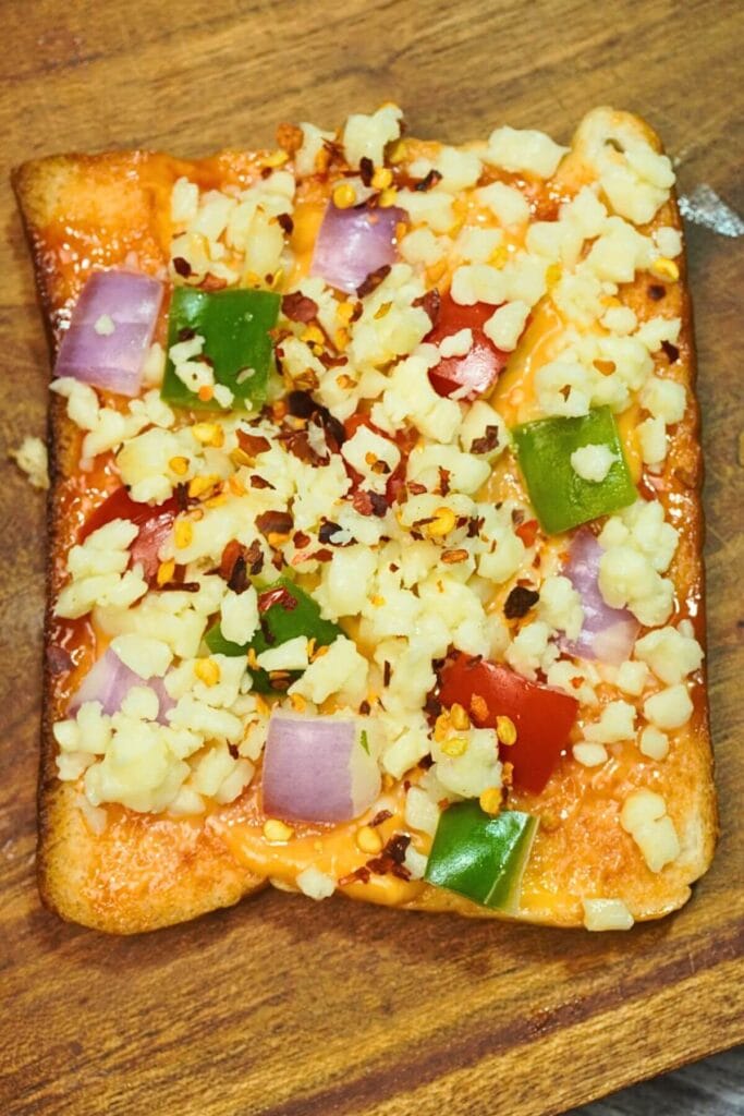 cheesy air fryer pizza toast add all