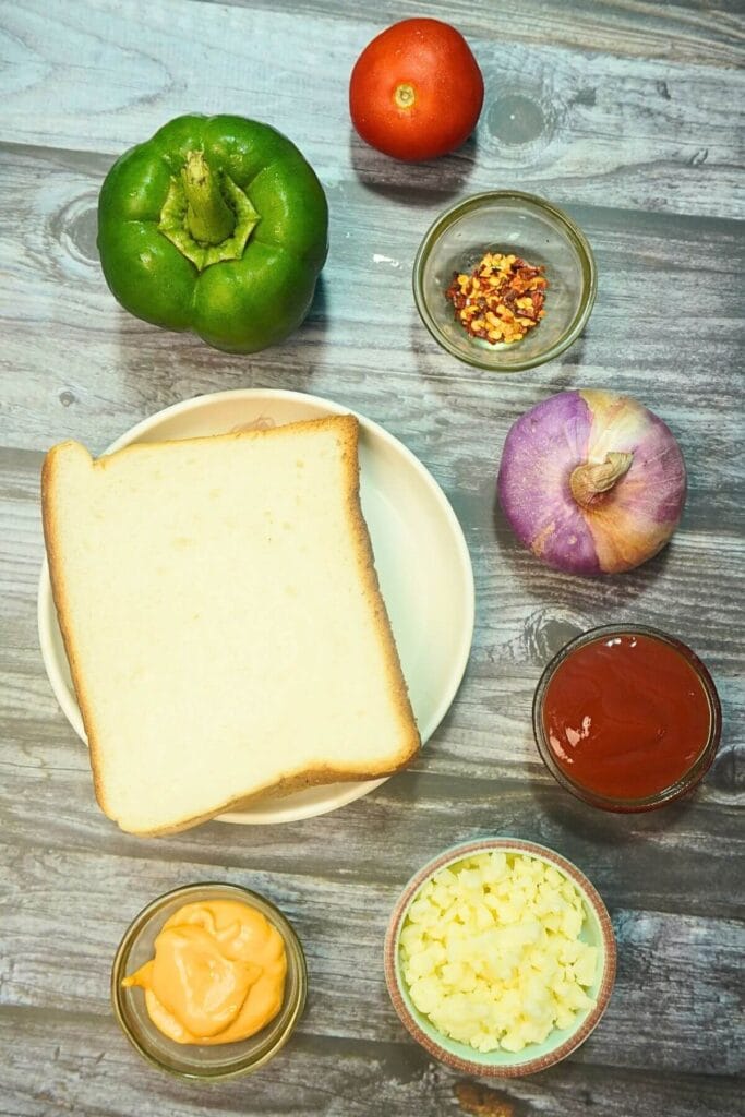 cheesy air fryer pizza toast ingredients