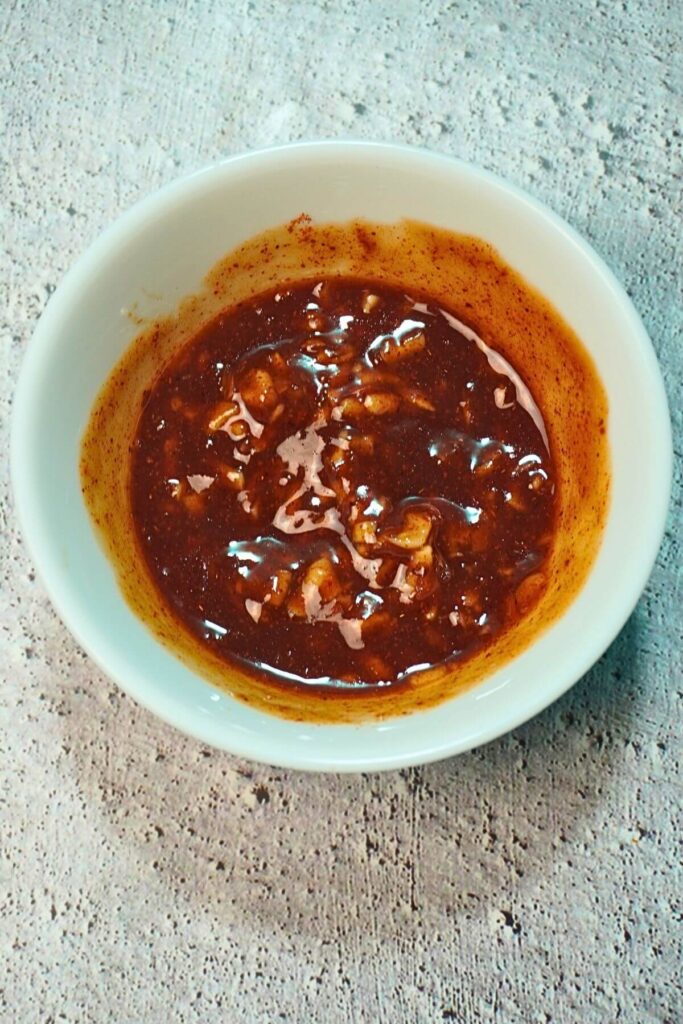 homemade smooky bbq sauce mix well