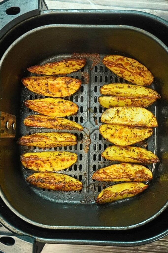 potato wedge in air fryer cooked