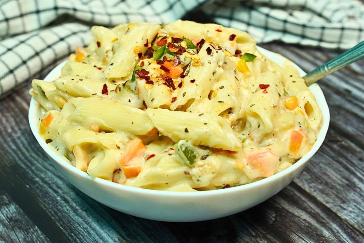 white pasta footer