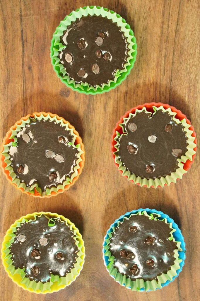 Air Fryer Oreo Cupcakes add in mould