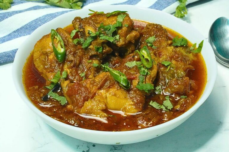 Indian Garlic Chicken Curry (Easy Homemade Recipe) chicken curry recipe feature