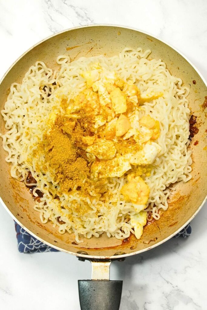 egg maggie masala add maggie