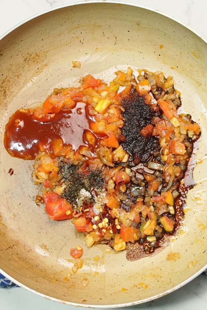 egg maggie masala add spices