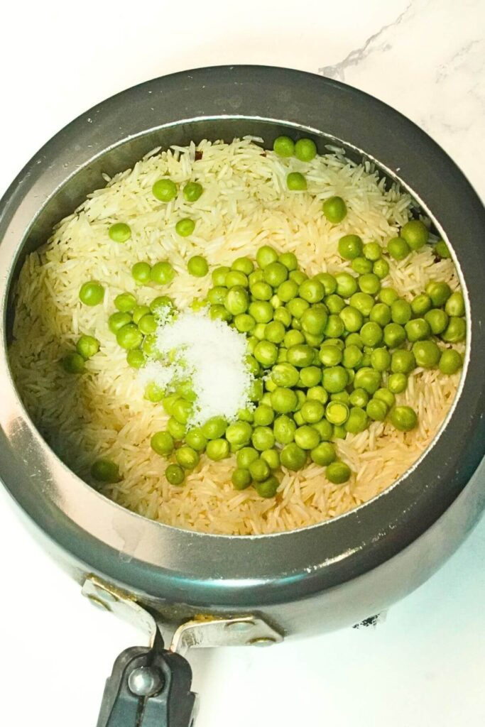 matar pulao recipe add peas