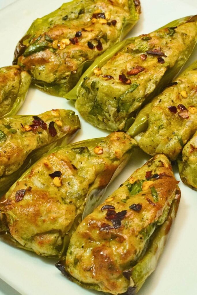 stuffed gren chilli ingredients serving