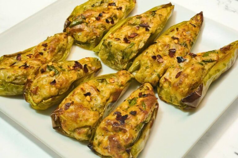 stuffed gren chilli ingredients serving feature image