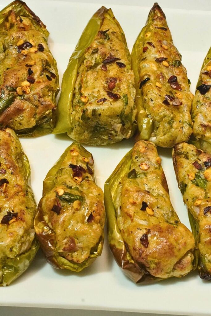 stuffed gren chilli ingredients serving finall look
